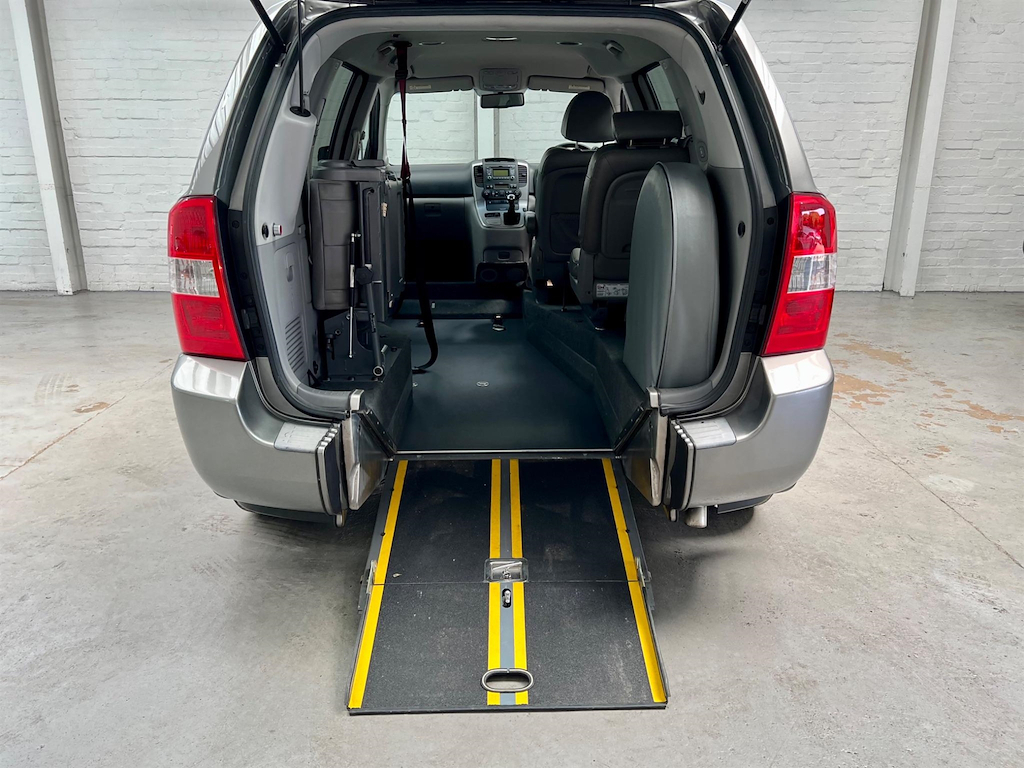 Kia Sedona 2.2 Crdi 3 Silver