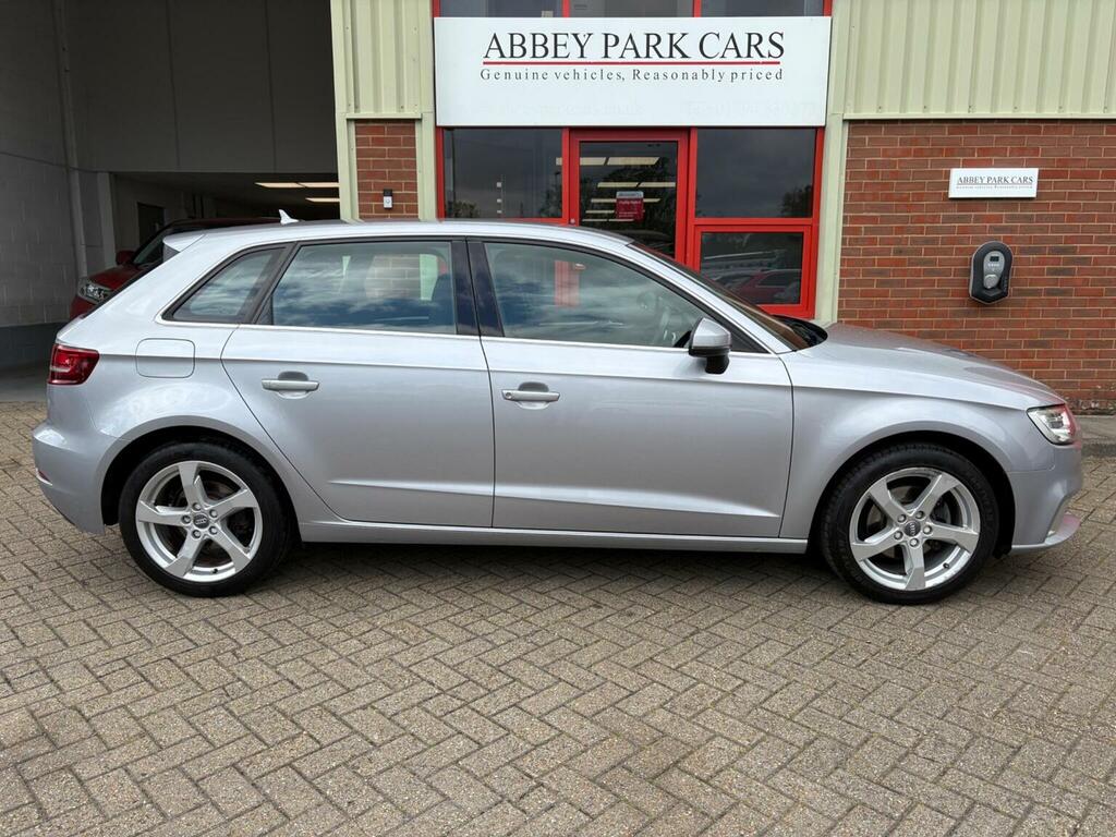 Audi A3 Hatchback 1.5 Tfsi Cod Sport Sportback S Tronic Eu GC17YSN Silver #2