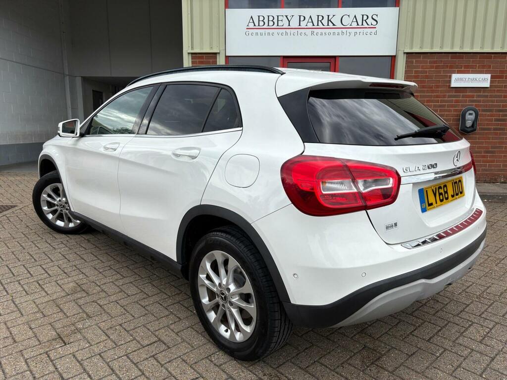 Mercedes-Benz GLA Class Suv 1.6 Gla200 Se Executive Euro 6 Ss 20 LY68JDO White #5