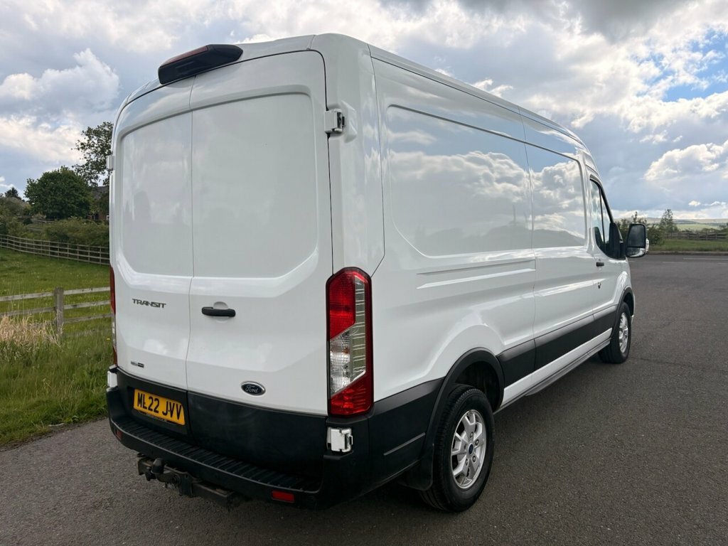 Ford Transit Custom 2L Limited ML22JVV White #5
