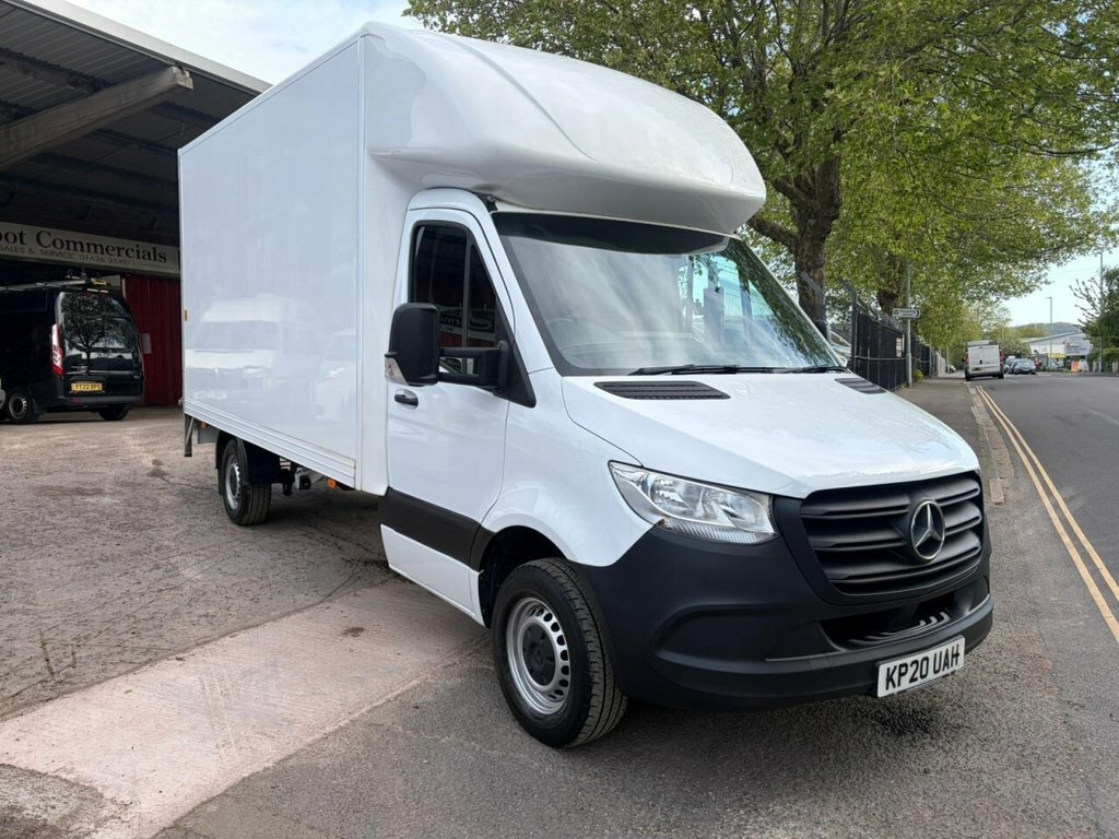 Mercedes-Benz Sprinter 2.1L Null White