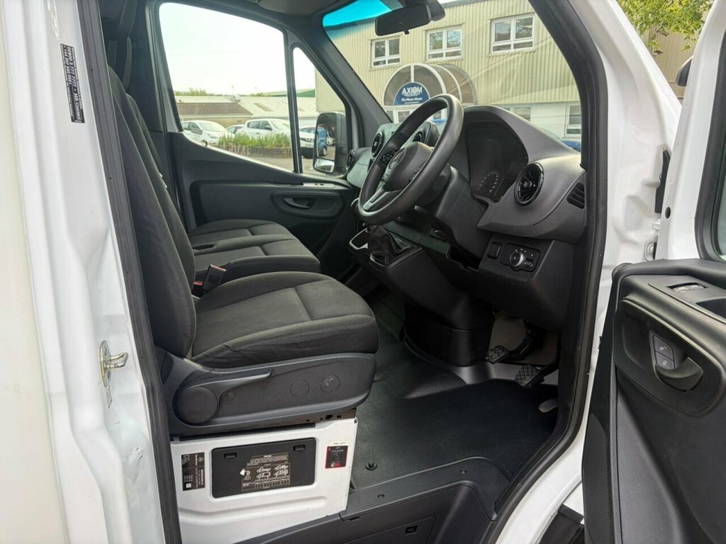 Mercedes-Benz Sprinter 2.1L Null White #2