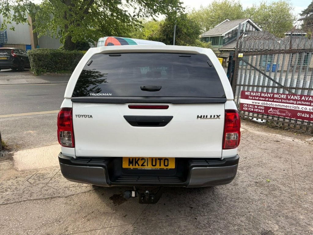 Toyota HILUX 2.4L Active MK21UTO White #6