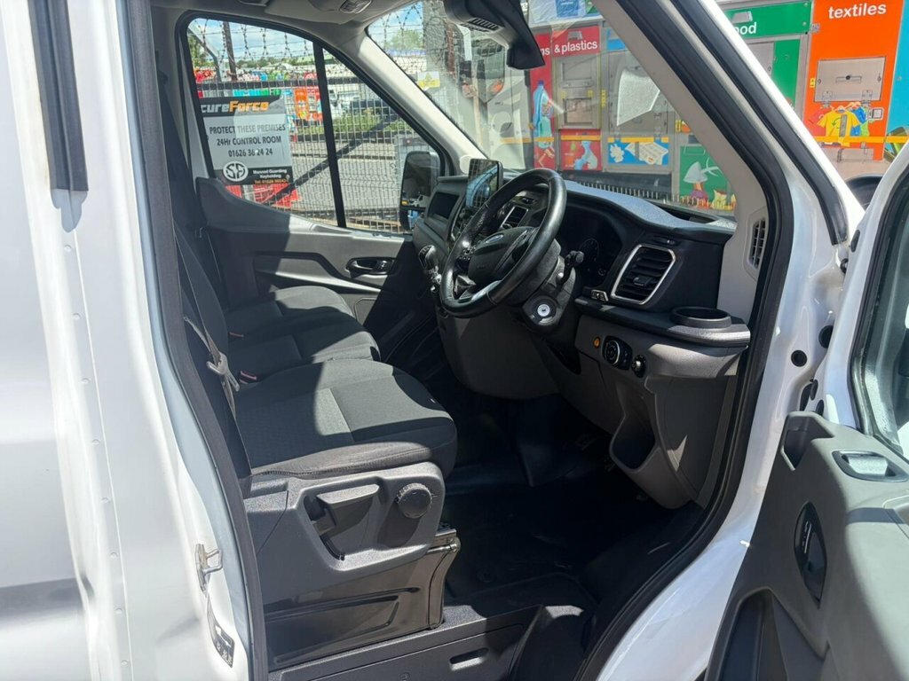 Ford Transit Custom 2L Limited HG22OUY White #2