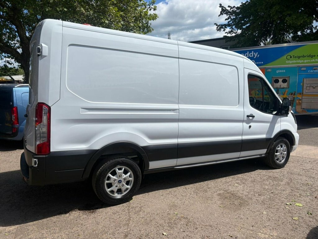 Ford Transit Custom 2L Limited HG22OUY White #5