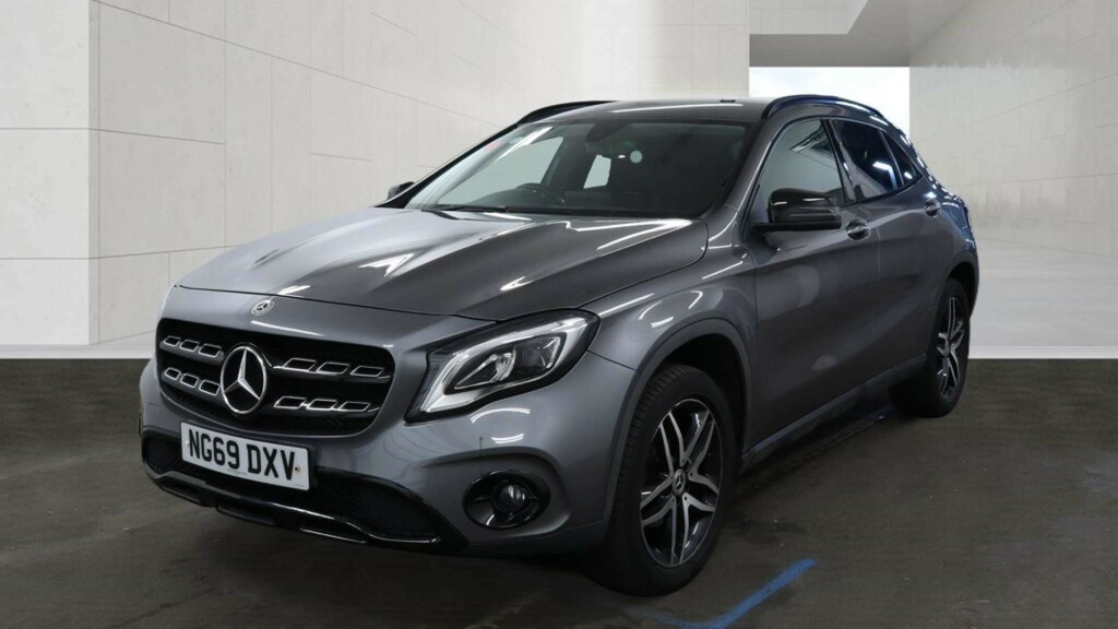 Mercedes-Benz GLA Class Gla 180 Urban Edition NG69DXV Grey #3
