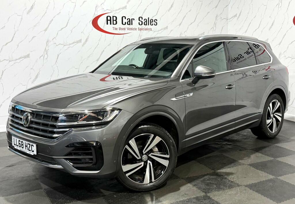 Volkswagen Touareg 3.0 Tdi V6 R-line Tech Tiptronic 4Motion Euro 6 S Grey