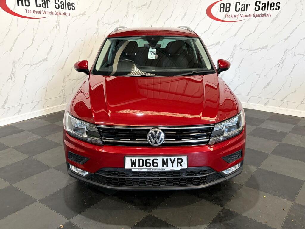 Volkswagen Tiguan 2.0 Tdi Bluemotion Tech Se Navigation Dsg 4Motion WD66MYR Red #2