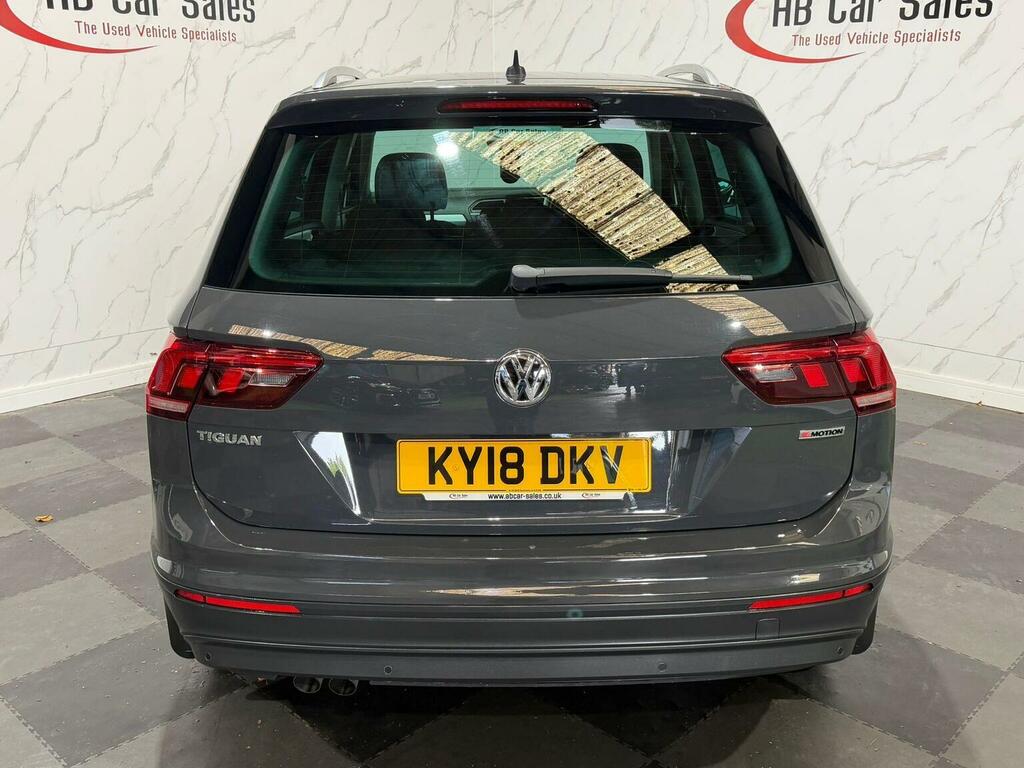 Volkswagen Tiguan 2.0 Tdi Se Navigation Dsg 4Motion Euro 6 Ss KY18DKV Grey #3