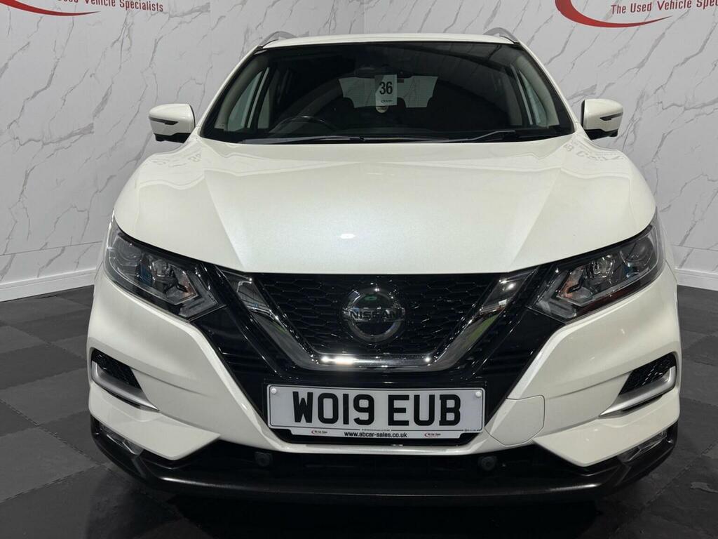 Nissan Qashqai 1.3 Dig-t N-connecta Euro 6 Ss WO19EUB White #2