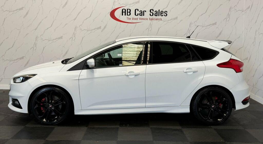 Ford Focus 2.0T Ecoboost St-2 Euro 6 Ss EK15WVU White #4