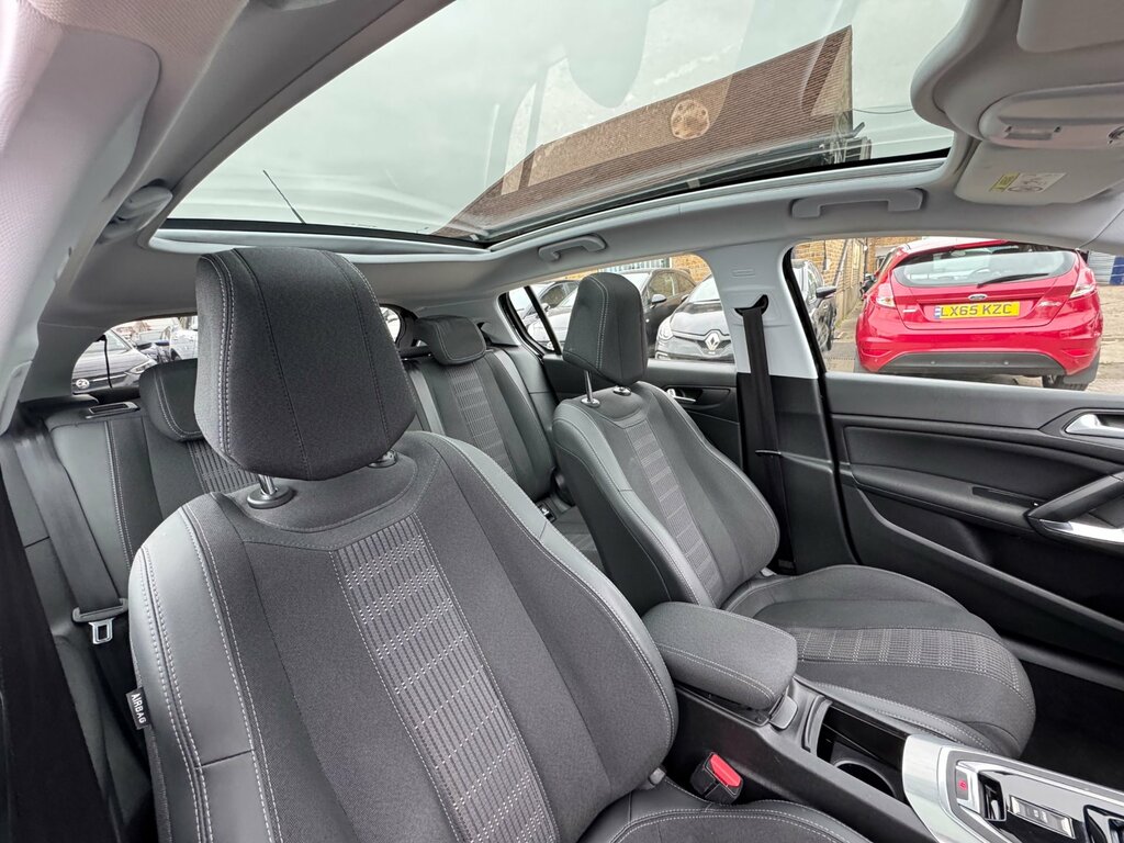 Peugeot 308 1.2 Puretech Gpf Allure Hatchback Eat E Black