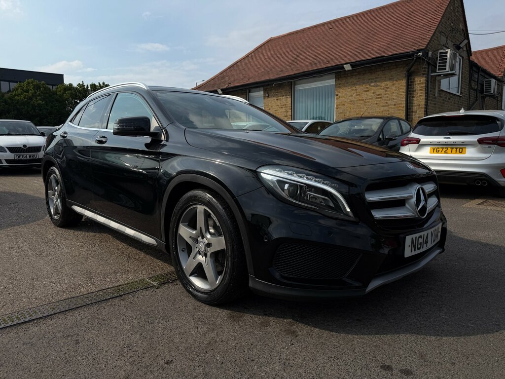 Mercedes-Benz GLA Class 2.1 Gla220 Cdi Amg Line Suv 7G-dct 4Mat NG14YDM Black #3