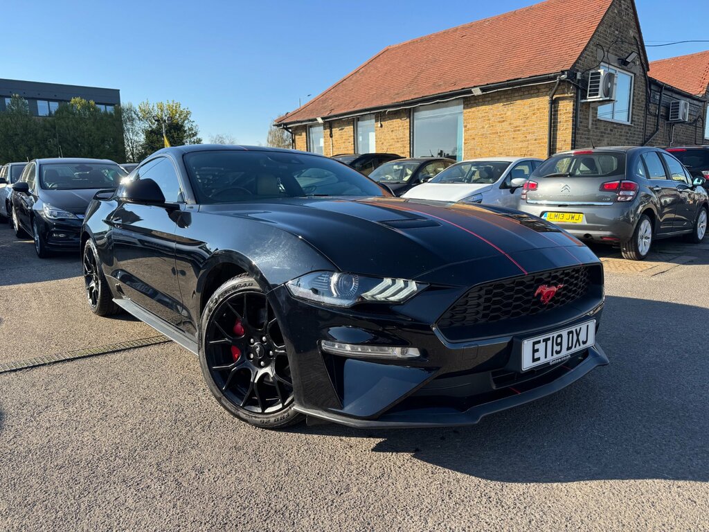 Ford Mustang 2.3T Ecoboost Fastback Selshift Euro 6 Black