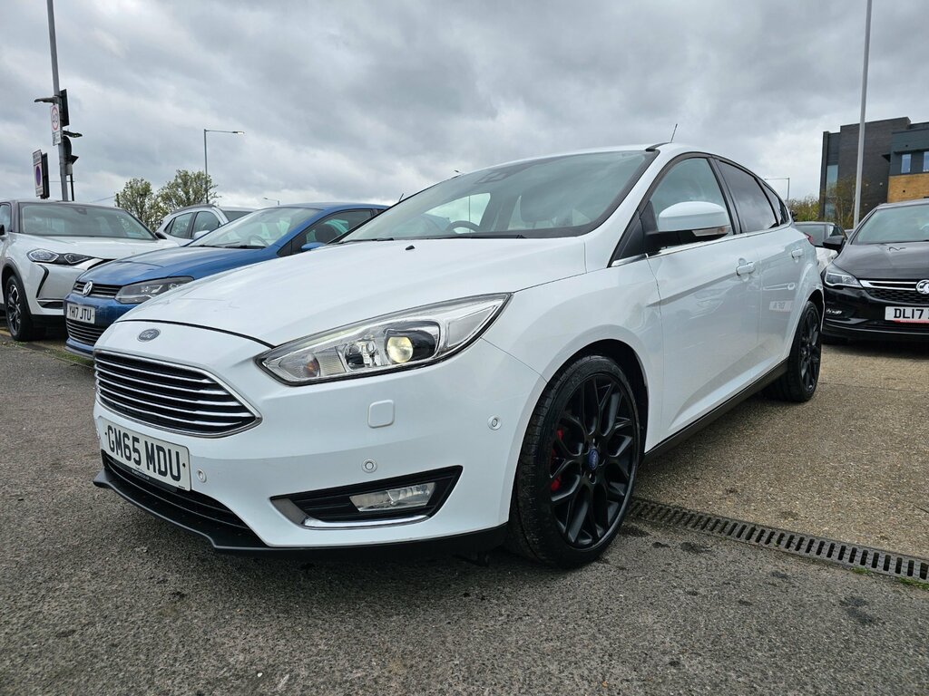 Ford Focus 1.0T Ecoboost Titanium X Hatchback Manu GM65MDU White #4