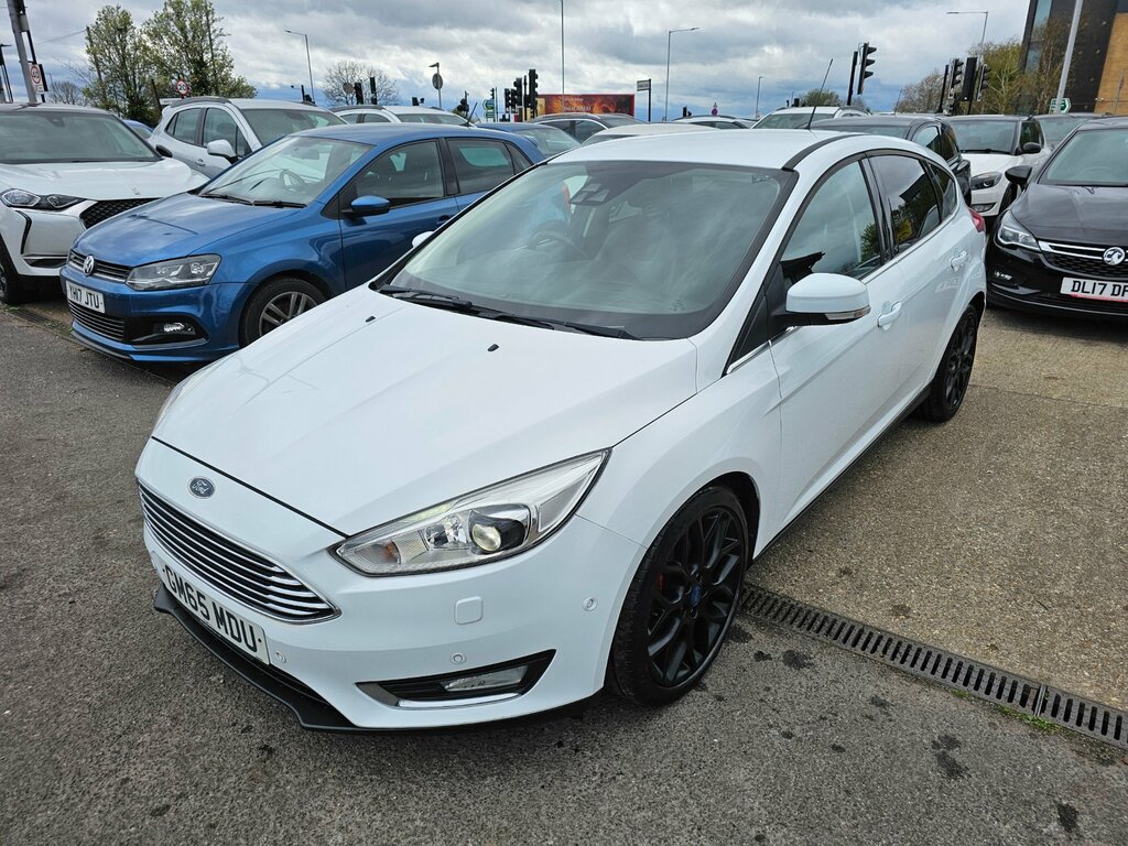 Ford Focus 1.0T Ecoboost Titanium X Hatchback Manu GM65MDU White #5