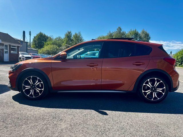 Ford Focus Ecoboost Active X Euro CX19CBF Orange #4