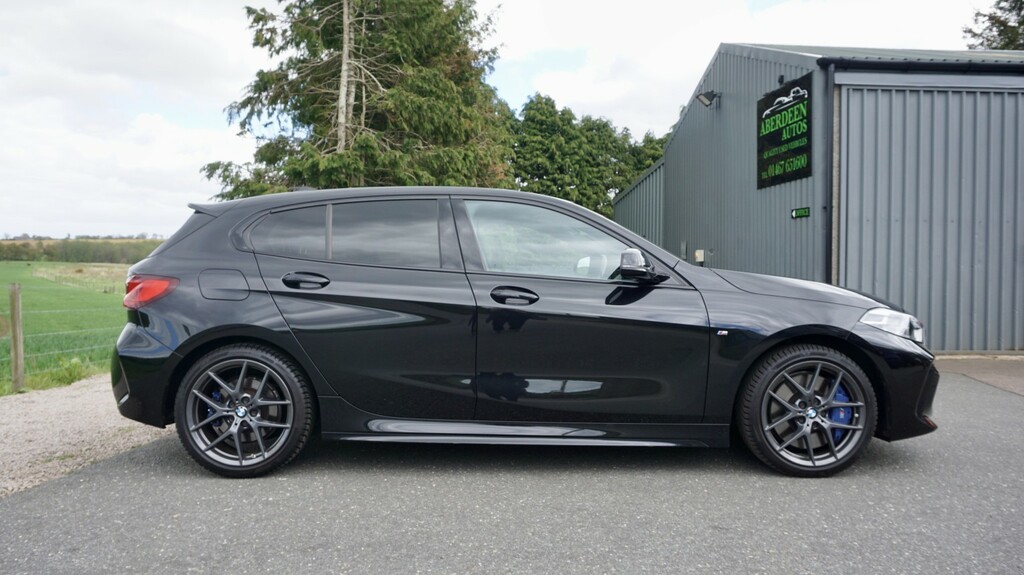BMW 1 Series Hatchback 1.5 118I M Sport 202121 BA21FHX Black #4