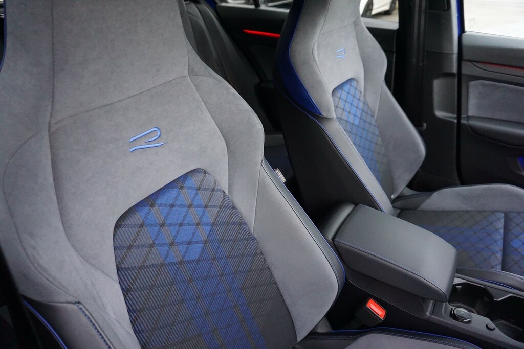 Volkswagen Golf Hatchback 2.0 Tsi R 202424 WU24LVK Blue #3