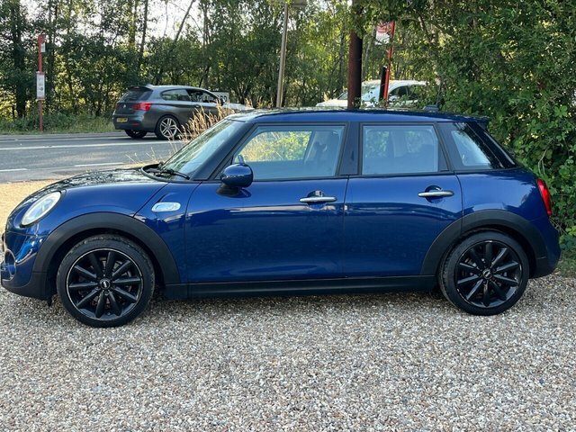 Mini Hatch Cooper S Hatchback FE17VXD Blue #2