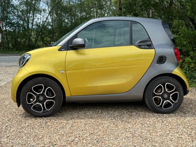 Smart Fortwo Coupe Prime Premium Plus Coupe Yellow #2