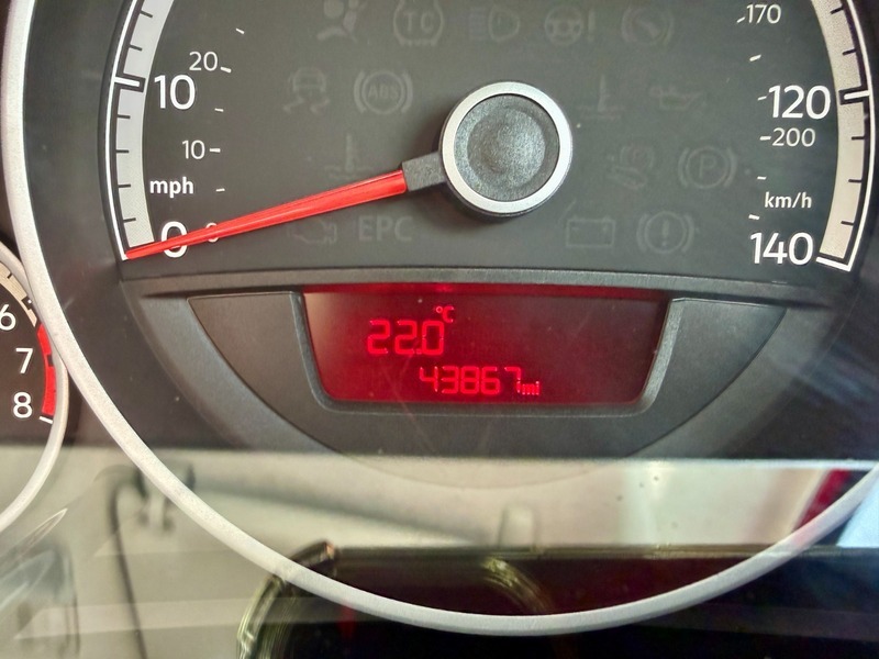Volkswagen Up Up By Beats 20 CX16PSZ Red #4