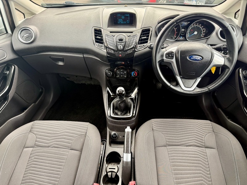 Ford Fiesta Zetec Low Miles35 Taxbluetooth CK63FMU White #2