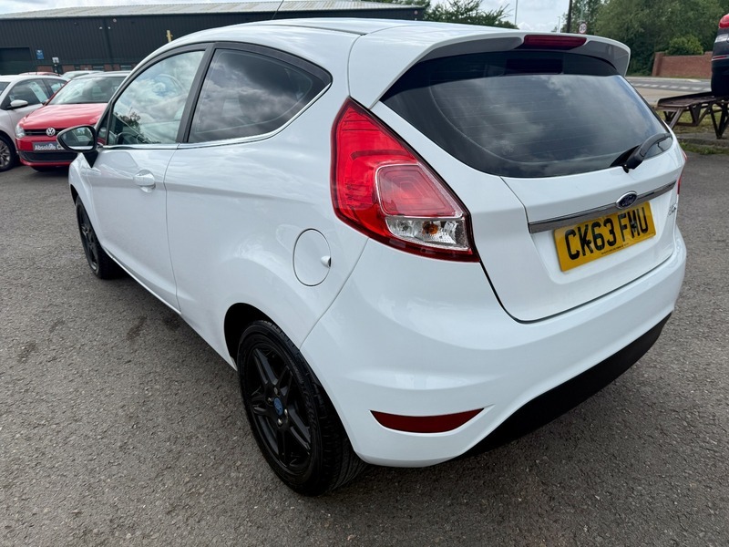 Ford Fiesta Zetec Low Miles35 Taxbluetooth CK63FMU White #3