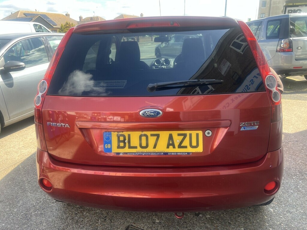 Ford Fiesta Zetec Climate Red #3