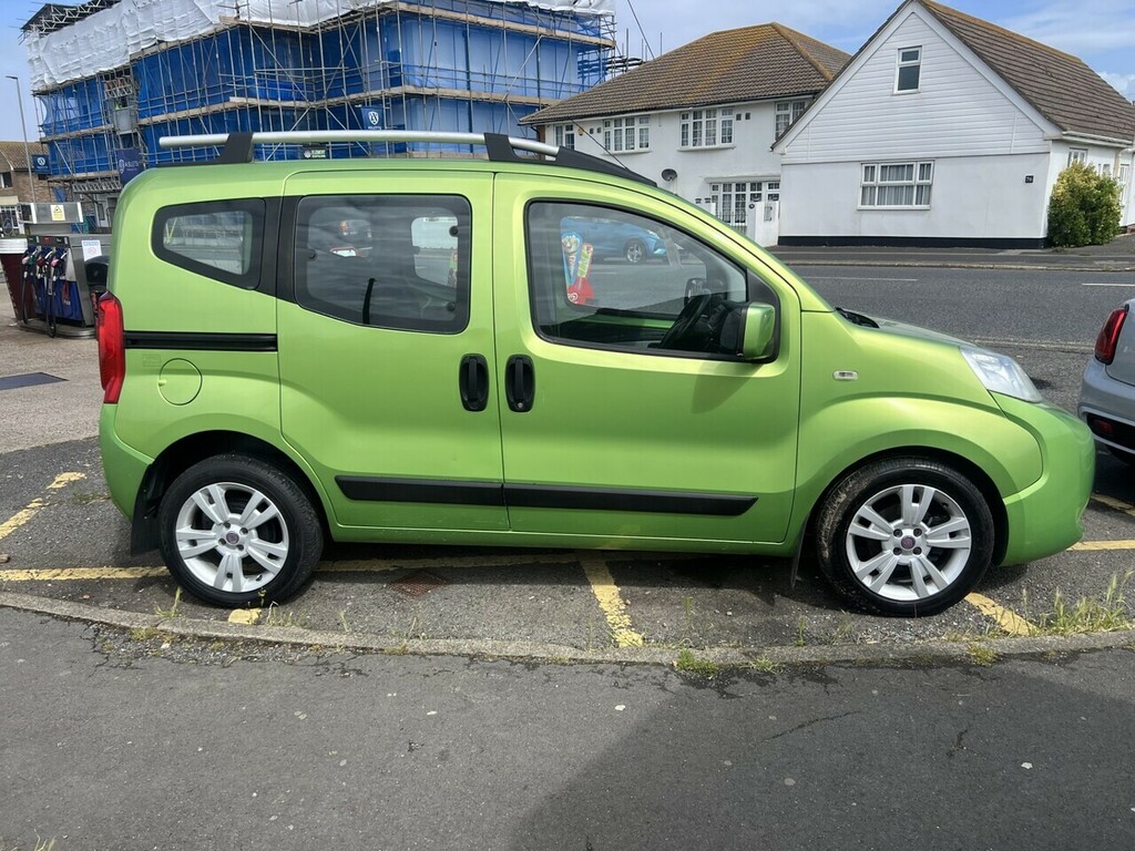 Fiat Qubo Mpv Green #2