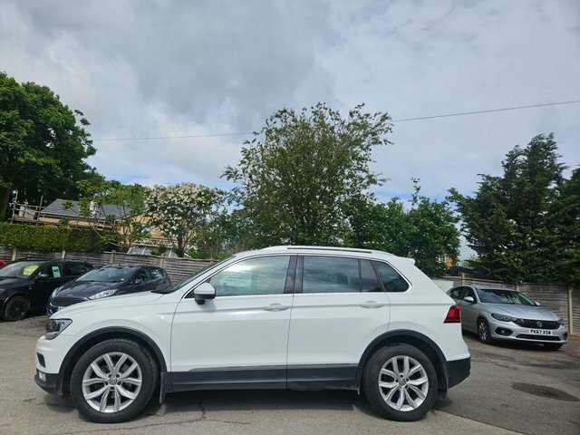 Volkswagen Tiguan 2.0 Tdi Bluemotion Tech Se Navigation Suv Dies WU17XCR White #5