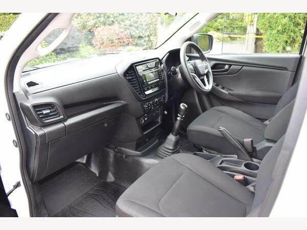Isuzu D-Max Pickup 1.9 Td Utility 4Wd Euro 6 S S BT71ULW White #4