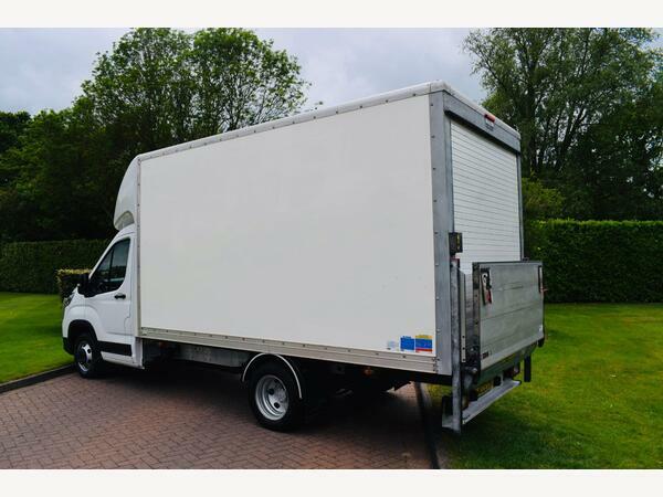 Maxus Deliver 9 Luton 2 Luton D20 Rwd L2 Euro 6Drw MK22DWM White #5