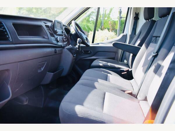 Ford Transit Custom Chassis Cab 350 Luton Hd Leader Rwd L4 Euro 6 FP72YHL White #3