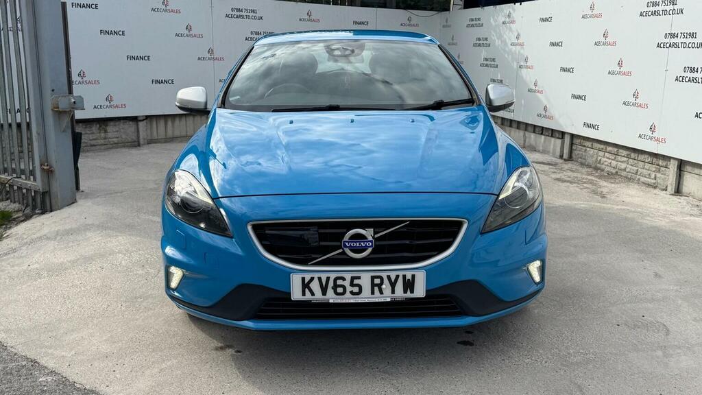 Volvo V40 Hatchback 2.0 D3 R-design Lux Nav Euro 6 Ss KV65RYW Blue #3