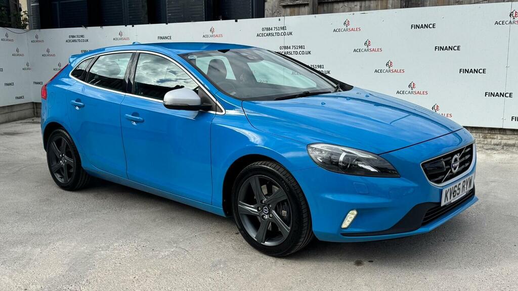 Volvo V40 Hatchback 2.0 D3 R-design Lux Nav Euro 6 Ss KV65RYW Blue #2