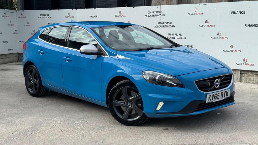 Volvo V40 Hatchback 2.0 D3 R-design Lux Nav Euro 6 Ss Blue
