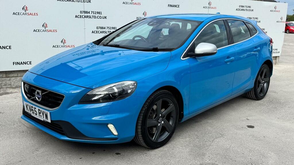 Volvo V40 Hatchback 2.0 D3 R-design Lux Nav Euro 6 Ss KV65RYW Blue #4