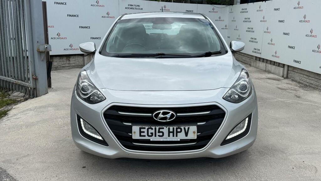 Hyundai I30 Hatchback 1.6 Crdi Blue Drive Se Euro 6 Ss EG15HPV Silver #3