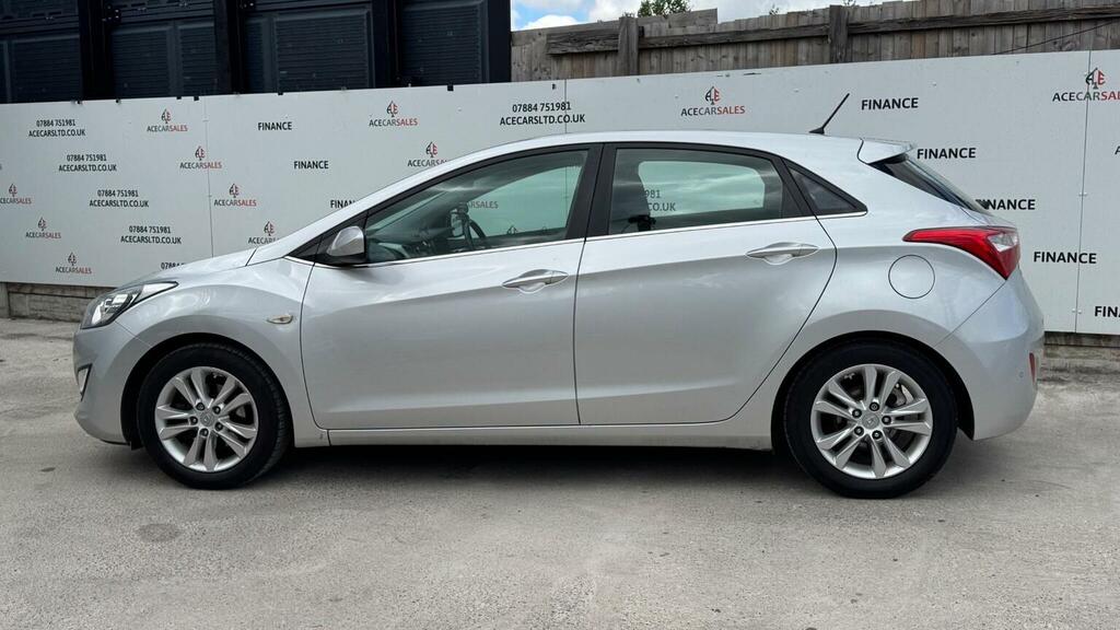 Hyundai I30 Hatchback 1.6 Crdi Blue Drive Se Euro 6 Ss EG15HPV Silver #5