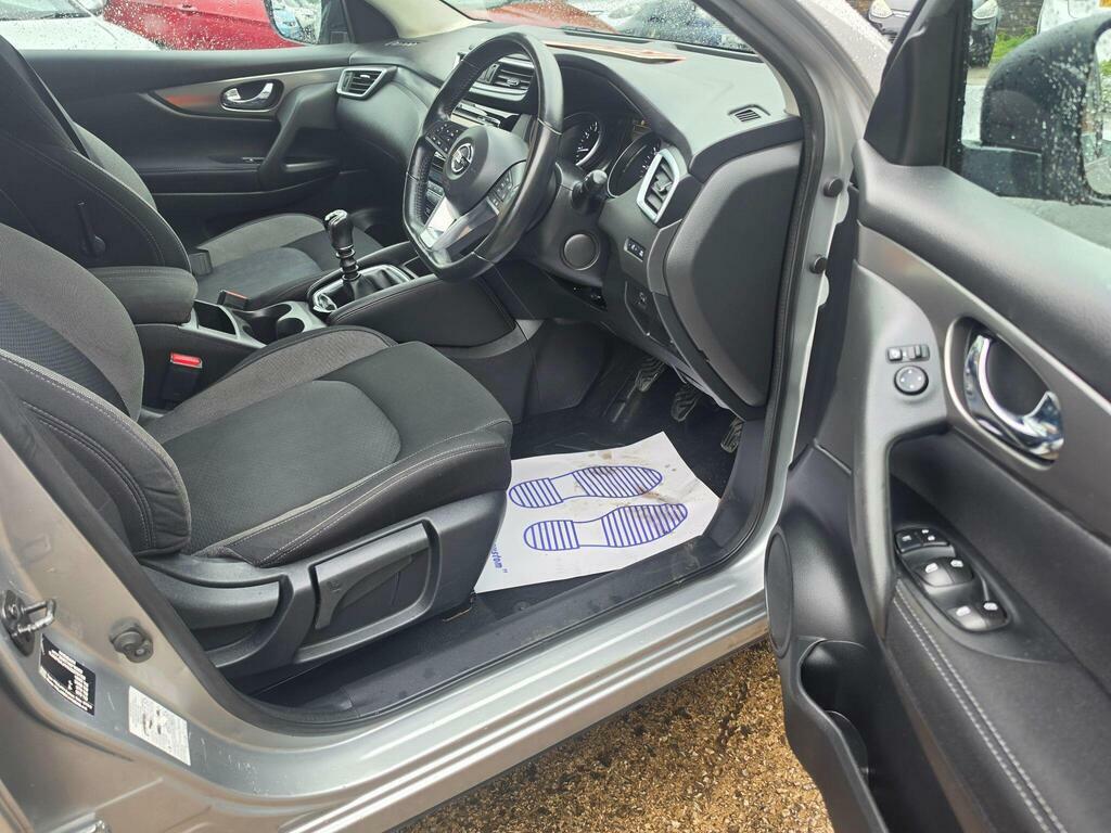 Nissan Qashqai 1.2 Dig-t N-connecta Euro 6 S S SG68OZS Silver #4