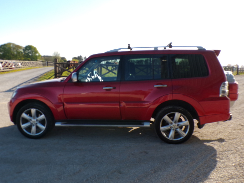 Mitsubishi Shogun Di-dc Diamond WR12FNC Red #5