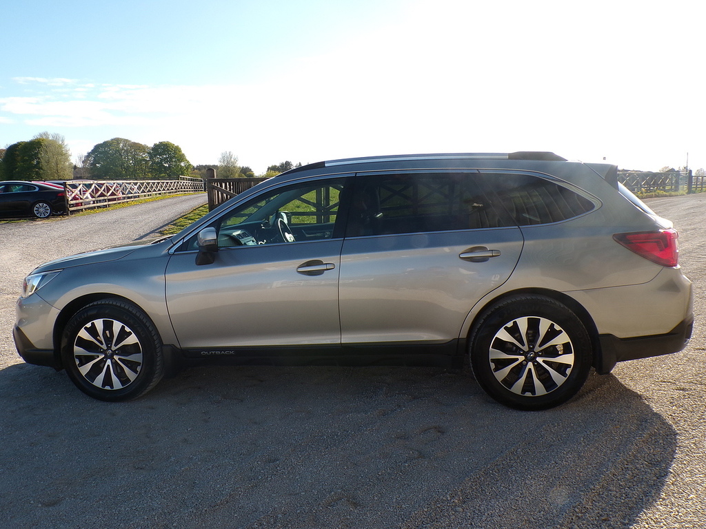 Subaru Outback D Se Premium BK65DLJ Gold #6