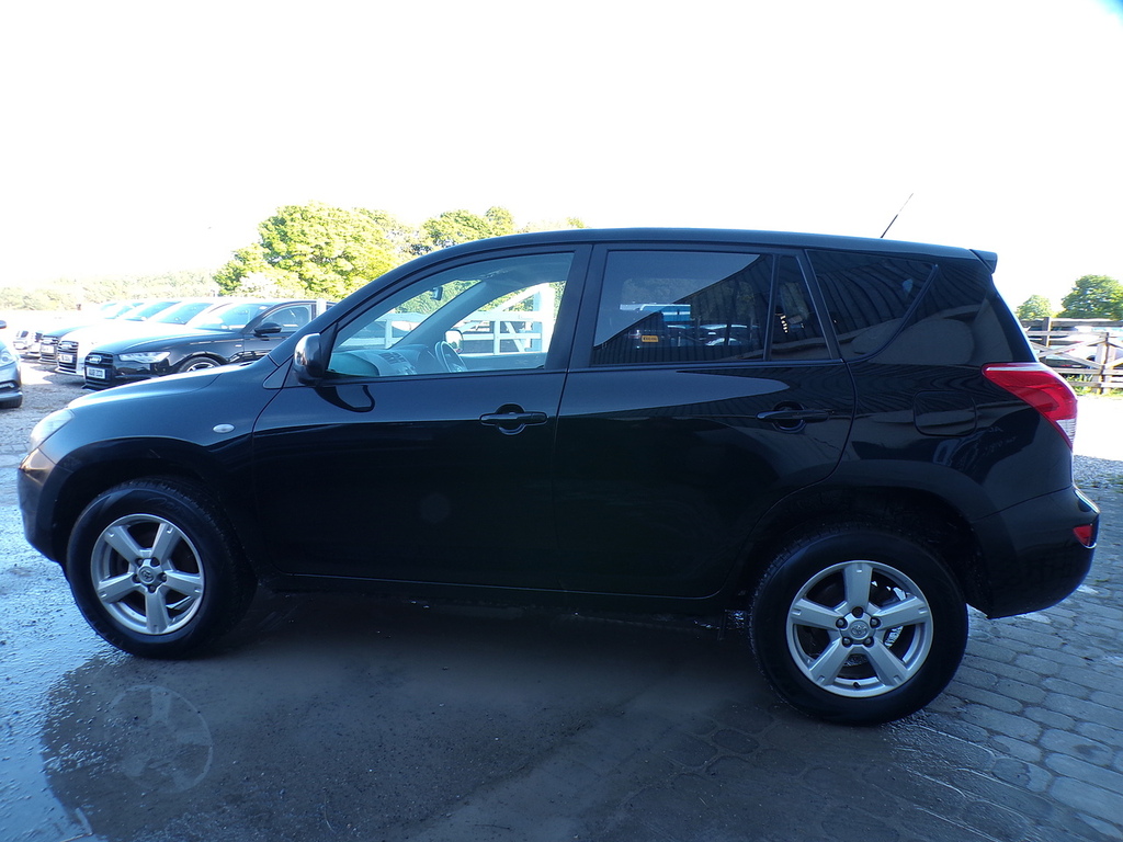 Toyota Rav 4 Xt-r Black #6