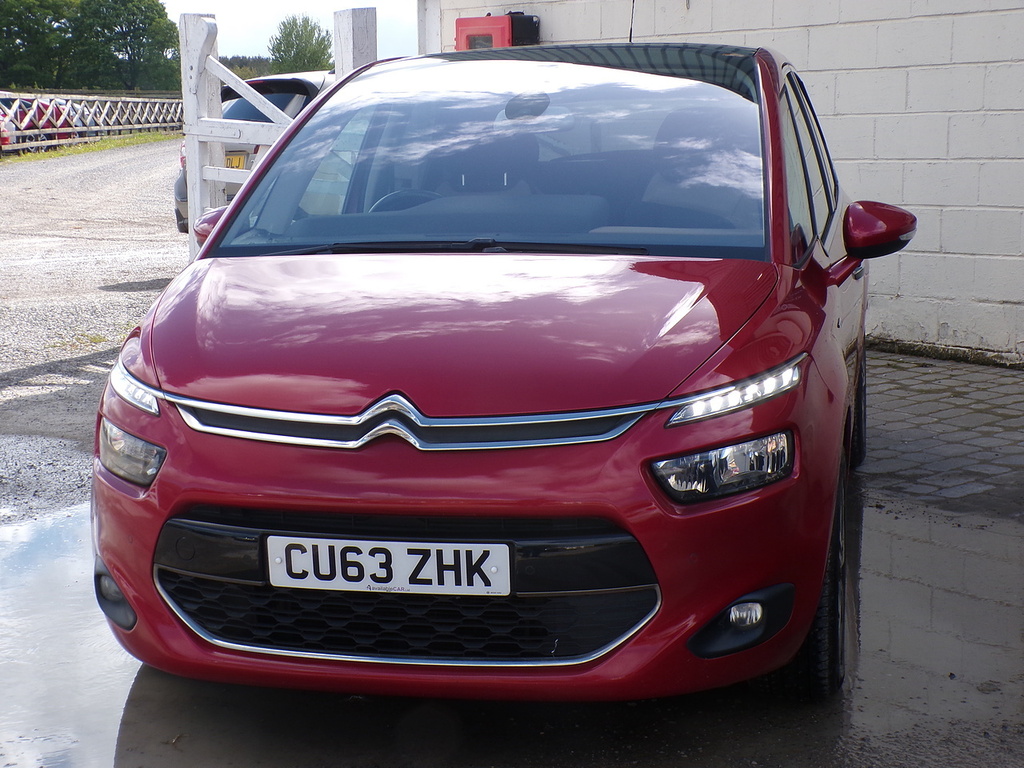 Citroen C4 Picasso E-hdi Airdream Exclusive CU63ZHK Red #3