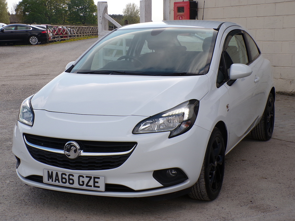 Vauxhall Corsa I Ecoflex Energy MA66GZE White #3