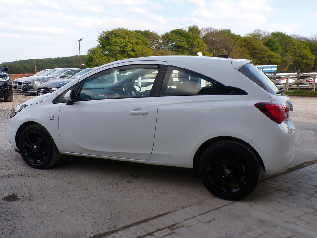 Vauxhall Corsa I Ecoflex Energy MA66GZE White #5