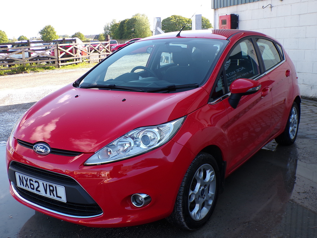 Ford Fiesta Zetec Red #4