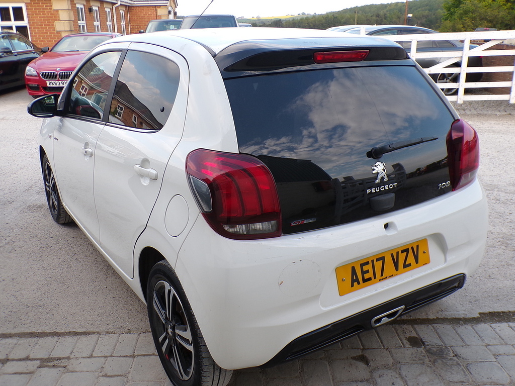 Peugeot 108 Puretech Gt Line AE17VZV White #5