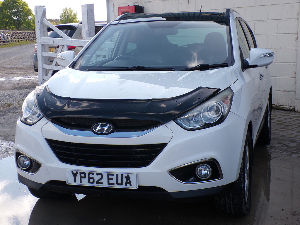 Hyundai Ix35 Crdi Premium White #3